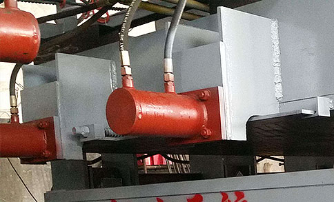 熱壓機側壓油缸 熱壓機側壓油缸